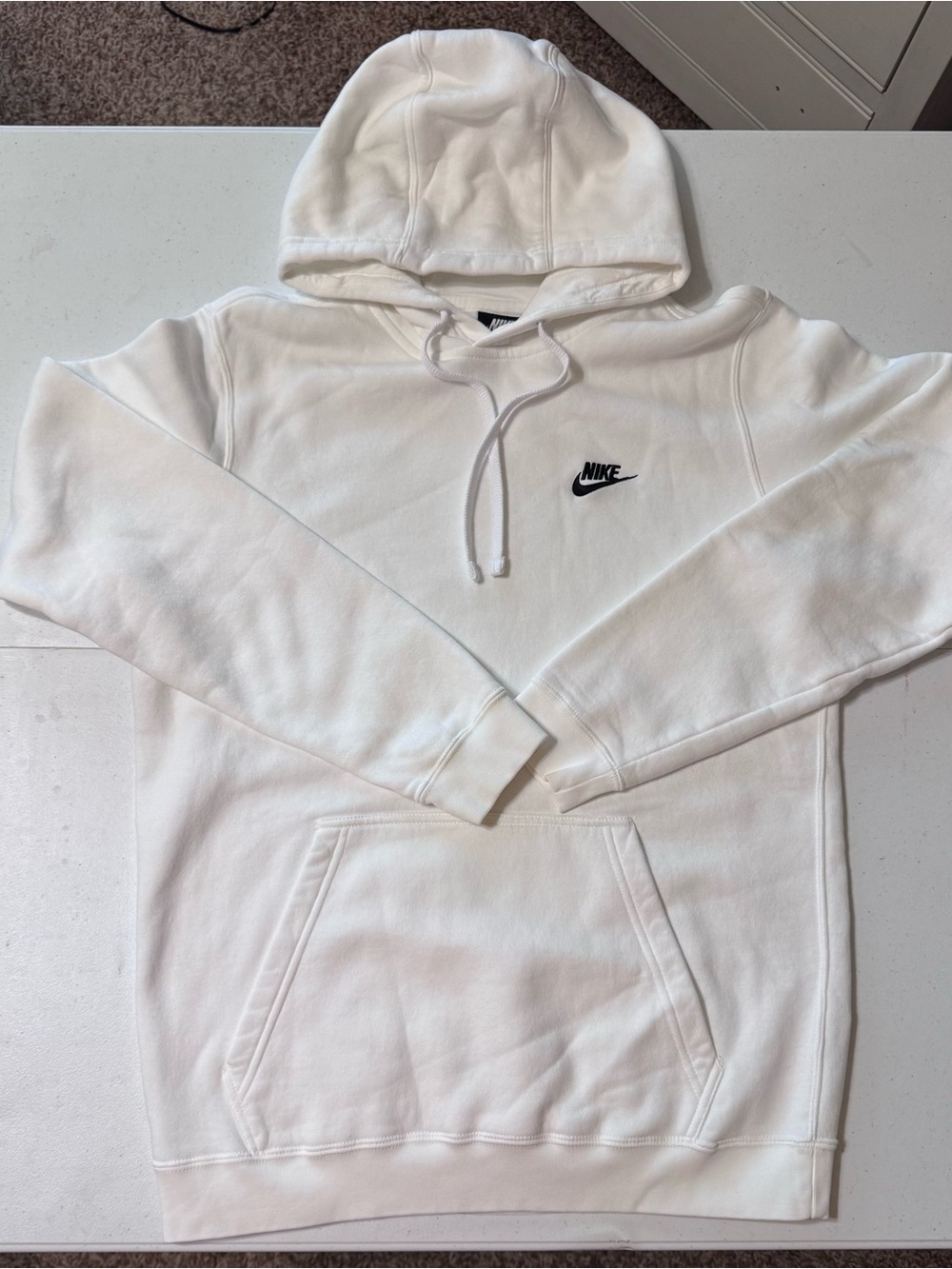 Nike White Hoodie Sweatshirt. Size Medium